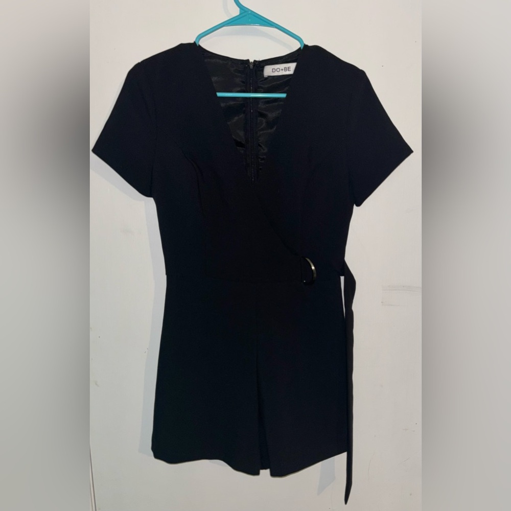 DO+BE Black Short-Sleeve Romper